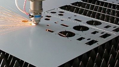 解析激光切割行業(yè)情況，執(zhí)信環(huán)保激光切割煙霧過(guò)濾器！